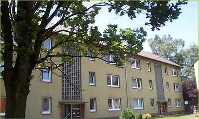Wir renovieren für Sie! kleine 4-Zimmer-Etagenwohnung in Mönchengladbach