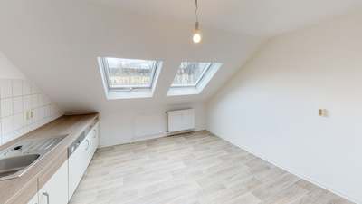 Für Sportliche - Dachgeschosswohnung mit Einbauküche