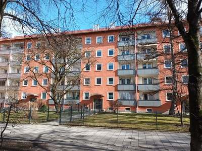 2-Zimmer-Wohnung · Landshuter Allee 138 · frei ab 01.11.2026