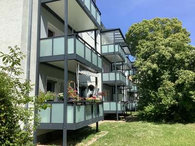 Modernisierte 3 Zimmerwohnung mit Balkon
