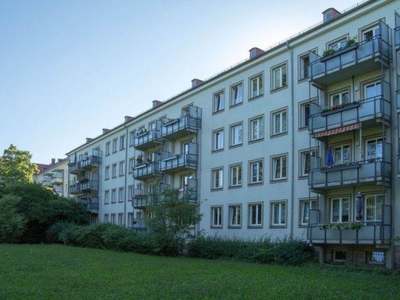 Reinkommen & Wohlfühlen! 4-RWE mit Balkon!