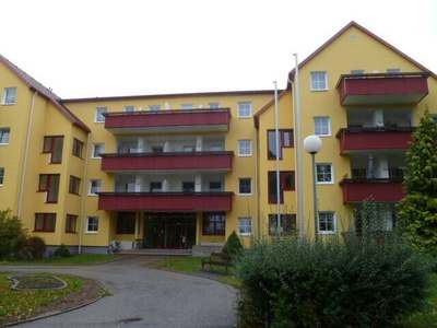 "Genießen Sie Ihren Ruhestand!" 3 Zi - Wohnung m. Balkon u. Küche