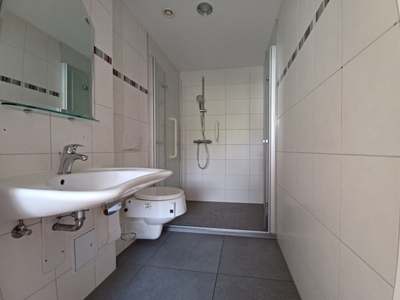 2 Raum Wohnung für Senioren · West · 3. Etage