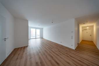 Neubauwohnung im Fußbodenheizung und Terrasse im Erstbezug / WBS 220