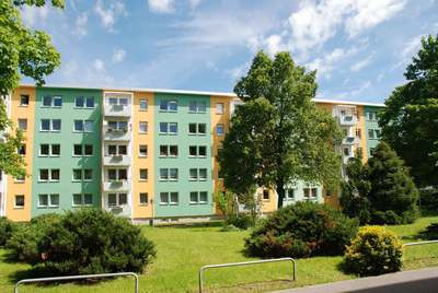 Helle 2-Raum-Wohnung mit Tageslichtbad · frei ab 01.12.2026
