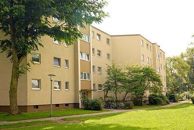 Ich bin ab sofort zu haben - 3-Zimmerwohnung mit neuem Bad und hochwertigem Bodenbelag