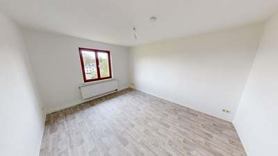 Altbauwohnung in ruhiger Seitenstraße gelegen, Gartennutzung möglich