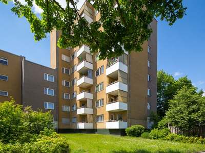 Frisch modernsiertes Badezimmer für Sie!