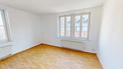 Helle 2-Zimmer-Wohnung mit Tageslichtbad nahe Innenstadt · frei ab 01.01.2027