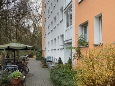 Top Lage! Sanierte/Renovierte 3-Zimmer-Wohnung mit großem Balkon ab 26.10.2026 anmietbar