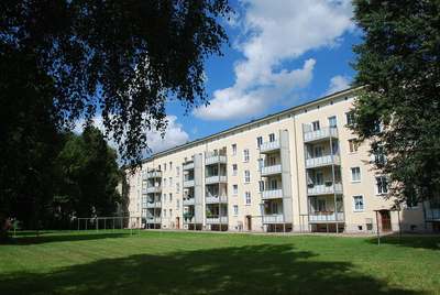 Zentrumsnahe 2-Raum-Wohnung mit Einbauküche · frei ab 01.11.2026