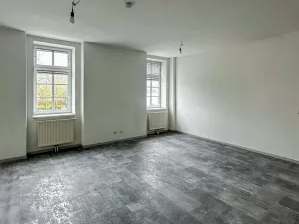 Hofseitige, großzügige Wohnung im Zentrum