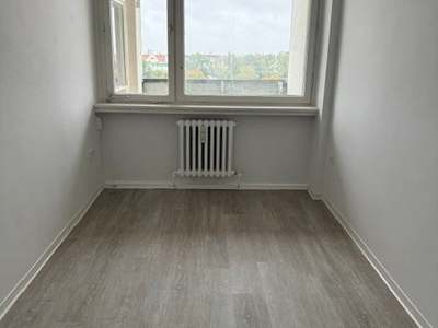 renovierte 1,5-Zimmer mit Balkon