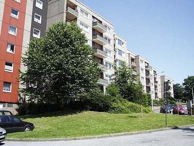 Große 3,5 Zimmer Wohnung in Wuppertal-Vohwinkel - Wir renovieren für Sie!