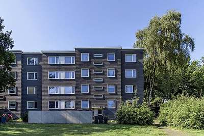 Attraktive 3-Zimmer-Etagenwohnung mit Balkon in Mönchengladbach zu vermieten