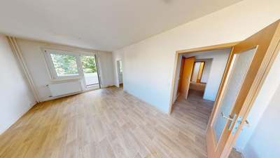 Balkonwohnung neu saniert in zentraler Lage · frei ab 16.12.2026