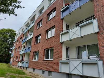 schöne 3-Zi. Wohnung · frei ab 01.12.2026