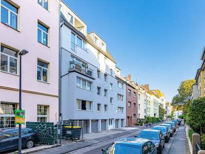 Großzügiges Wohnglück: 4-Zimmer-Erdgeschosswohnung mit eigener Terrasse!
