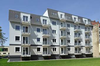 Ruhiges Wohnen mit großer Terrasse, Büchnerweg 71, EG RE