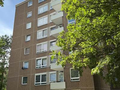 Auf gute Nachbarschaft: praktische 3-Zimmer-Wohnung mit Balkon!