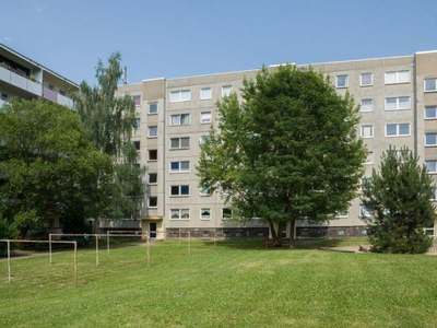 Aktuelle Renovierung einer 3-Zimmer-Wohnung mit Balkon!