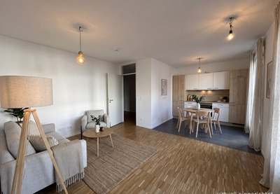 Große 3-Zimmer Wohnung mit Terrasse