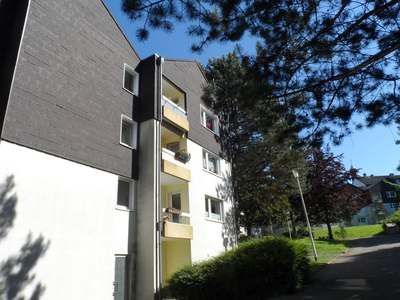 Seniorenwohnung für eine Person ab 60 Jahren ohne Balkon ab sofort zu vermieten · frei ab Sofort