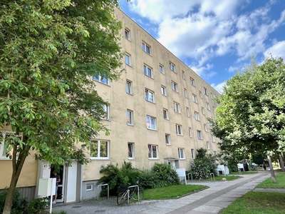 3-Raum Wohnung ab 15.November 2026 zu vermieten.