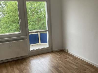 4 Zimmer mit Balkon