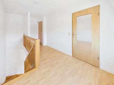 großzügige 2-Raum-Maisonette in Ebersdorf!