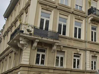 Große -sehr zentrale 5 ZKB in den Quadraten