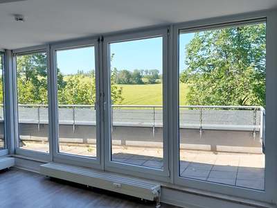 Schicke 2 Zimmer Dachgeschosswohnung in ruhiger Lage mit Einkommensnachweis
