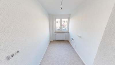 Familien aufgepasst - neu sanierte Wohnung mit Balkon