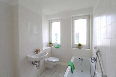 3 Zimmer · Große Diesdorfer Str. 103 · Stadtfeld West · frei ab nach Vereinbarung