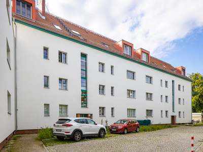 Hochparterre, Wannenbad, frisch renoviert - kein Balkon! Trotzdem toll ...!