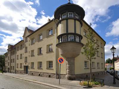 MÖBLIERTE, ruhig gelegene Familienwohnung · Verfügbarkeit: sofort