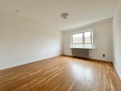 Helle und renovierte 3,5-Zimmerwohnung im Dortmunder Hafenviertel
