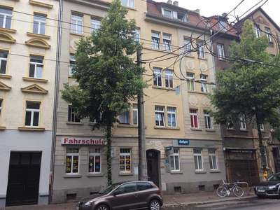***DACHGESCHOSSWOHNUNG***
