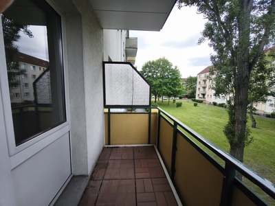 Zweiraumwohnung im ersten Obergeschoss mit Balkon