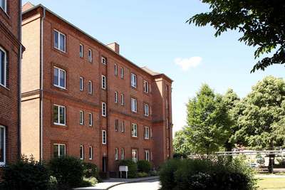 Zentrumsnah in einem Altbau wohnen! · 2. Etage · Genossenschaft · Genossenschaftsanteile: 960,00 € · Eintrittsgeld: 50,00 € · Verfügbarkeit: sofort