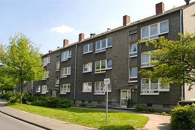 Sanierte und renovierte 2-Zimmer-Balkonwohnung in Duisburg Röttgersbach
