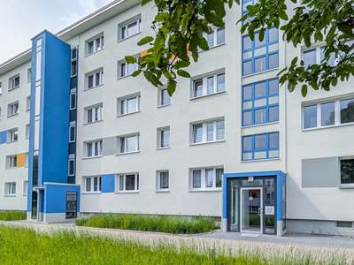 Grüne Lage, Balkon und Aufzug · Wasserberg · 4.OG · Verfügbarkeit: sofort