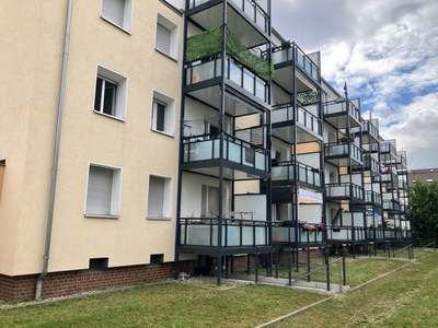 Sanierte 2 Zimmerwohnung mit Balkon und Fussbodenheizung