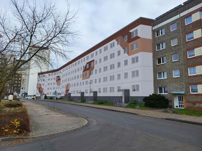 3-Raumwohnung mit Weitblick! · 3. Etage · Genossenschaft · Genossenschaftsanteile: 1.280,00 € · Eintrittsgeld: 50,00 € · Verfügbarkeit: sofort
