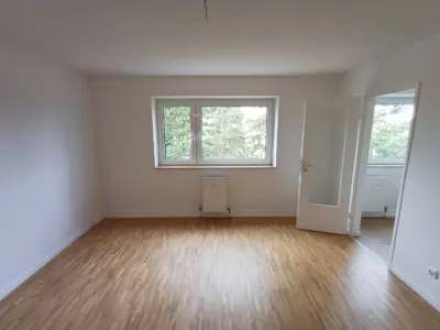 Moderne 1-Zimmer-Wohnung nähe Lerchenauer See in Moosach · frei ab 01.11.2026