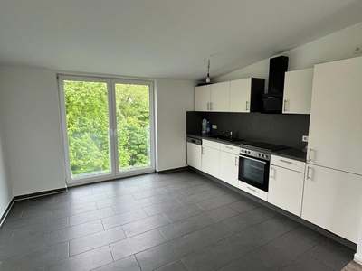 Endlich Zuhause: individuelle 2,5-Zimmer-Dachgeschosswohnung
