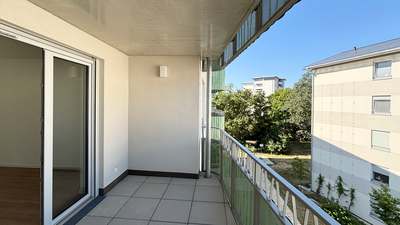 moderne 2 Zimmer Wohnung in Feudenheim, 4. OG mit Aufzug und Balkon, Duschbad · frei ab 06.11.2026