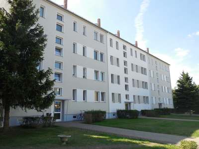 2 Zimmer im 3. Obergeschoß