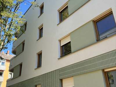 Großzügig wohnen im Neubau: 4-Zimmer-Wohnung mit Dachterrasse! · frei ab 01.02.2027