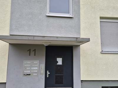 Große 3-Zimmerwohnung im 3.OG (ohne Aufzug) zu vermieten! · frei ab 30.10.2026
